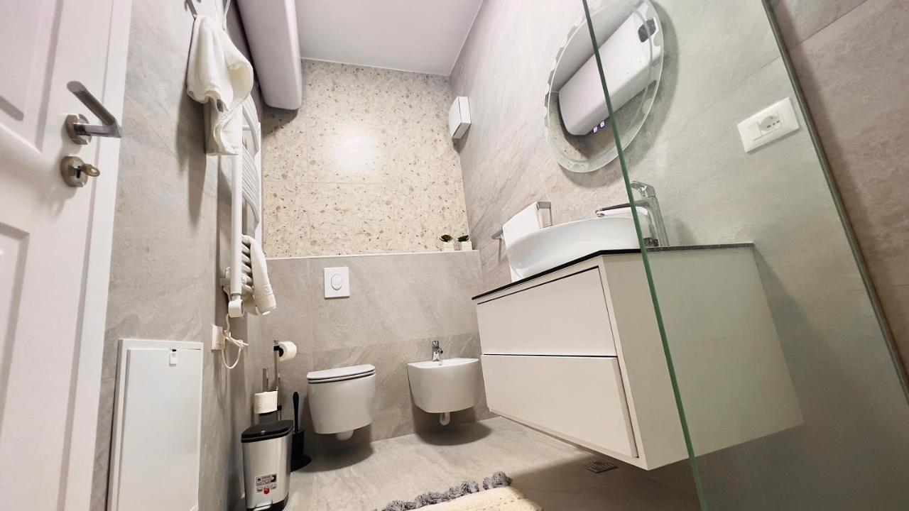 Zeus Apartamento Tirana