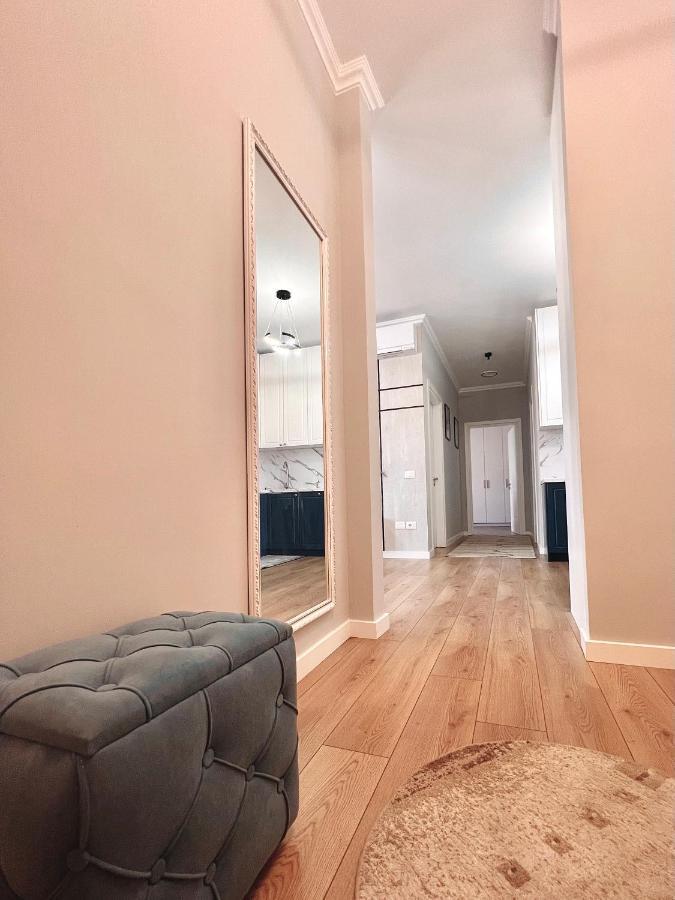 Zeus Apartment *