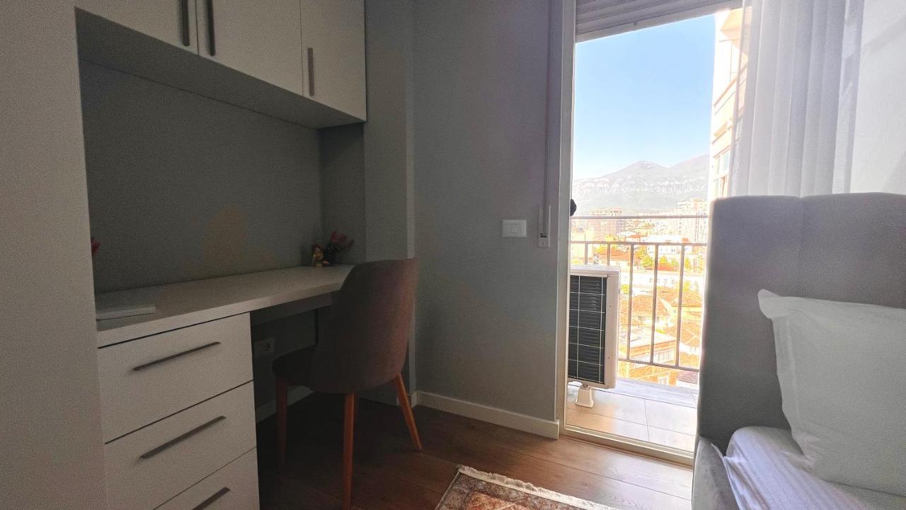 Zeus Apartamento Tirana